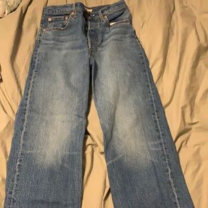 Levi ribcage straight jean